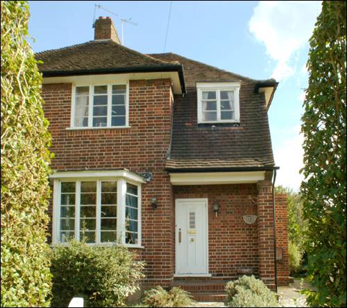 16 Harford Walk
